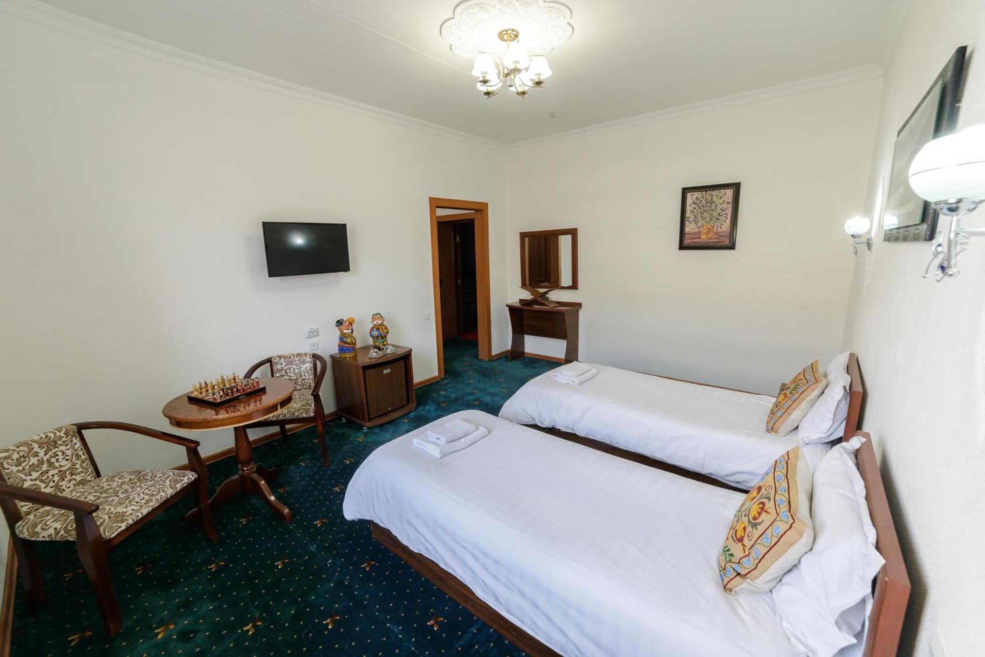 Hotel Qibla Tozabog à Khiva Extérieur photo